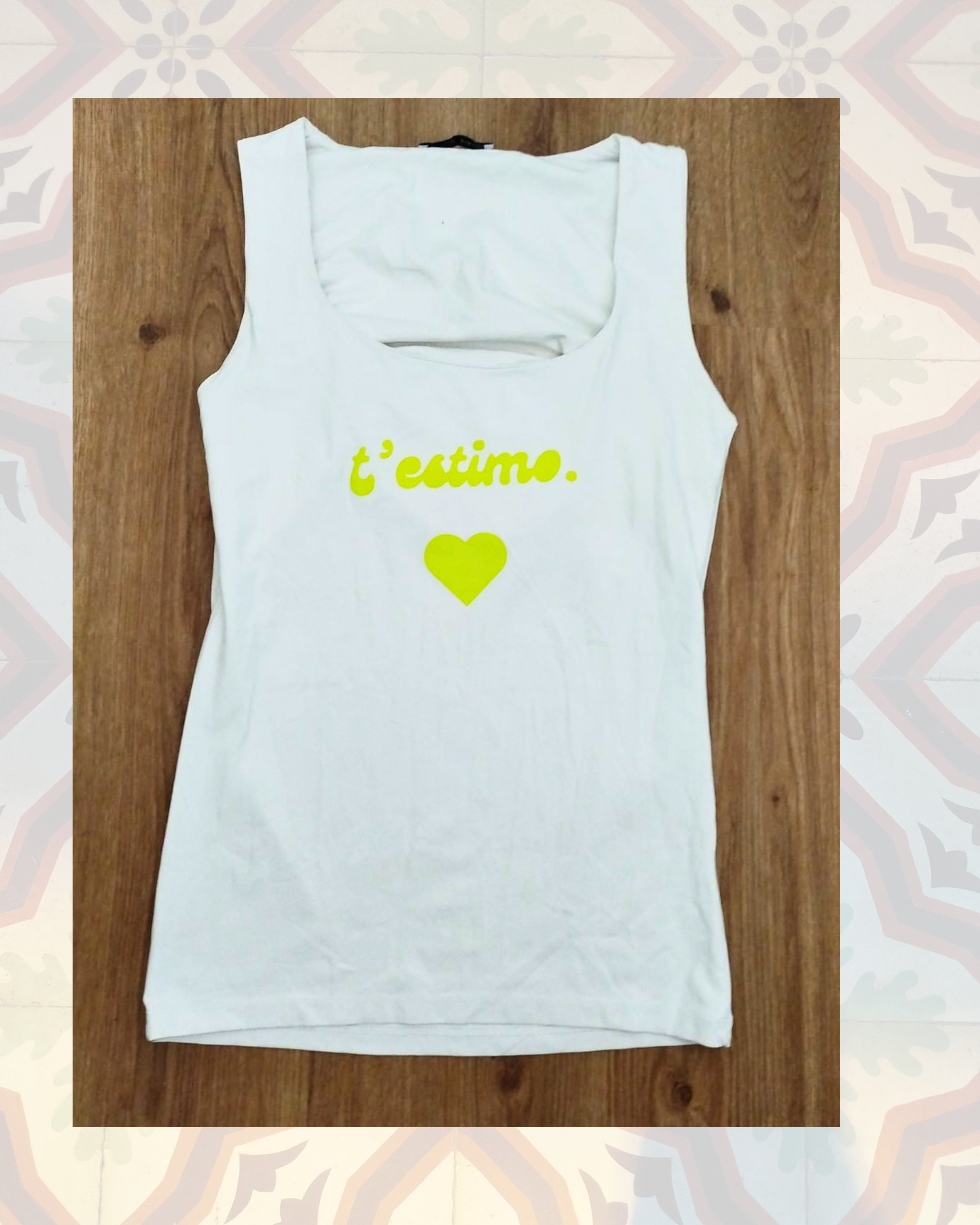 Camiseta básica vinilizada